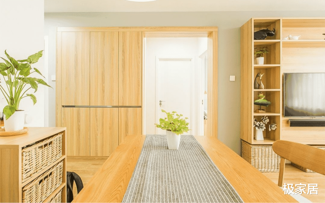 白领的新房，预算不多但足够温馨，一人一猫照样?过的?幸福