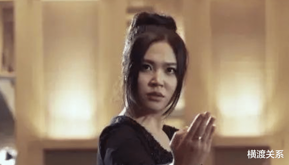 麦皓儿|前港姐麦皓儿片场被非礼！男方粗鲁扯掉女方裙子，甚至上手摸腰部