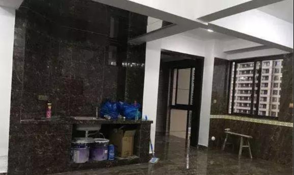 老公把120平婚房硬装成了一室一厅,邻居说像“鬼屋”,太气了