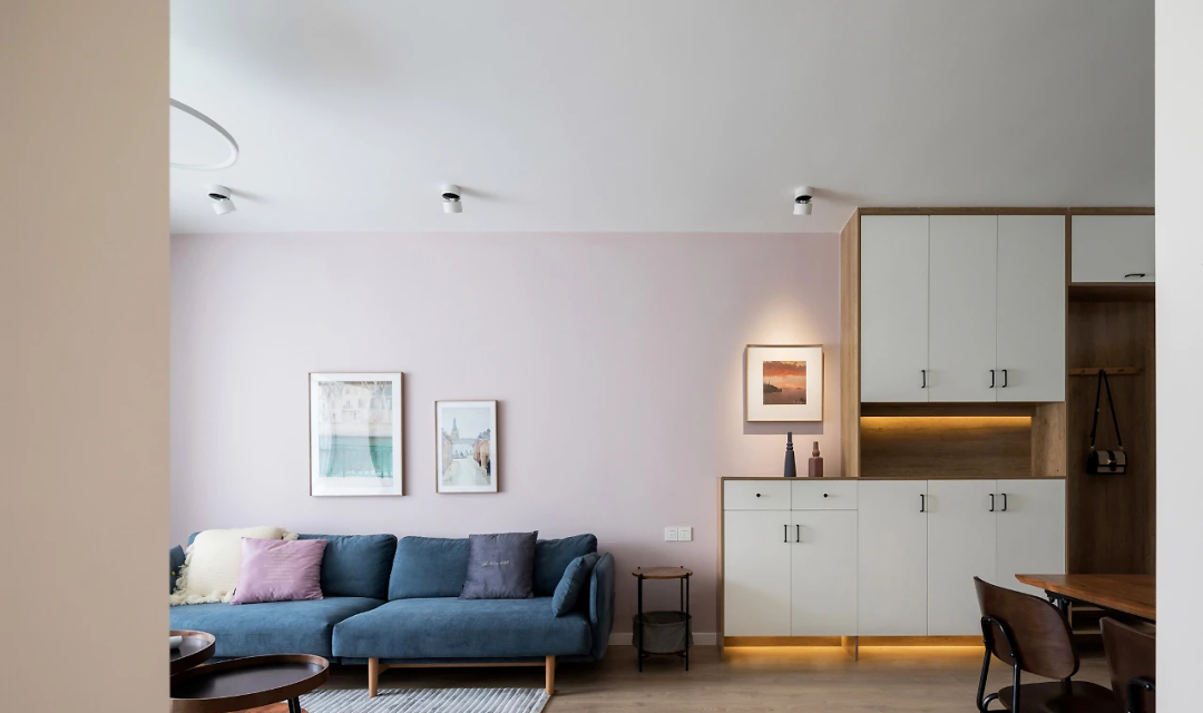 第二次装修,她坚持不吊顶,墙面只用乳胶漆,完工后被家人称赞