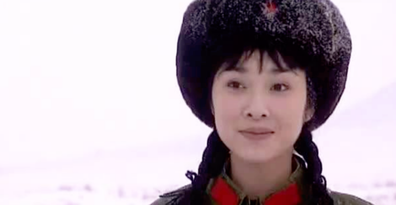 陈丽娜|21岁出车祸毁容，和母亲相依为命，低调的陈丽娜如今成了人生赢家