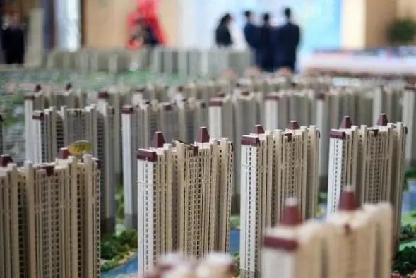 |为什么新楼盘，开发商总留一两套房子不卖？听业内人说完才明白！