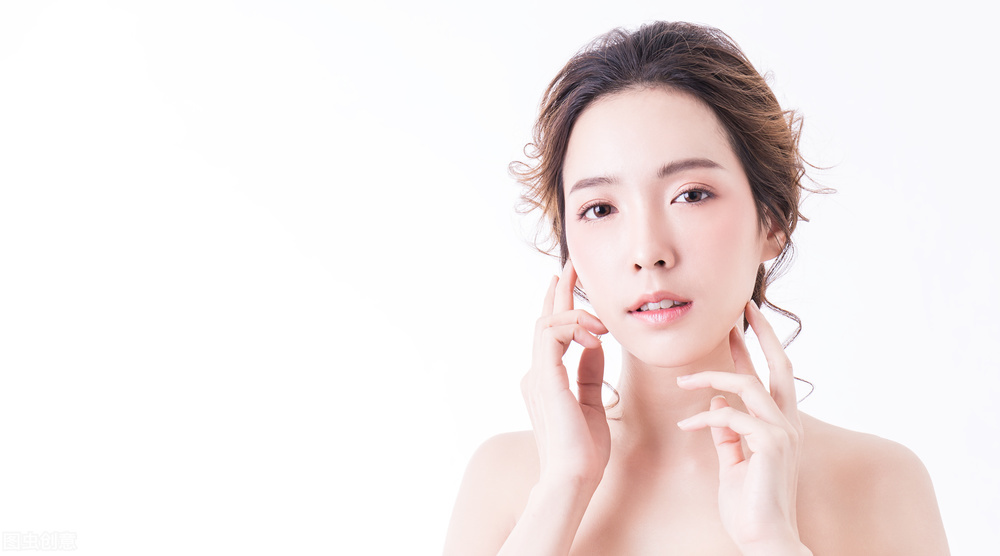 女孩 为什么女人会不由自主的购物，因为她被催眠了