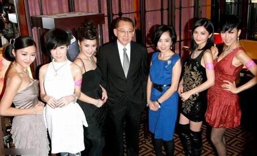 杨受成|英皇主席杨受成坦言:容祖儿秀色可餐,容貌超过王菲,赛过赵雅芝