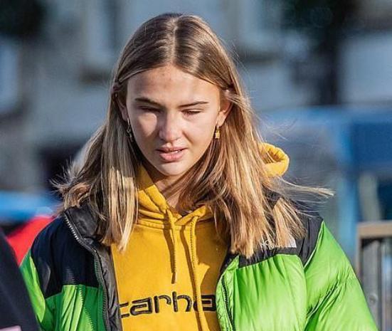 汪小菲|贝克汉姆27岁儿媳和19岁准儿媳闹不和，贝嫂坦言：准儿媳更听话