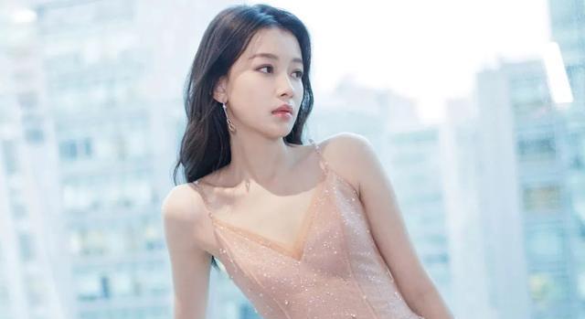 孙怡|好突然！董子健孙怡官宣离婚，女方7月曾用“远离男人”手机壳