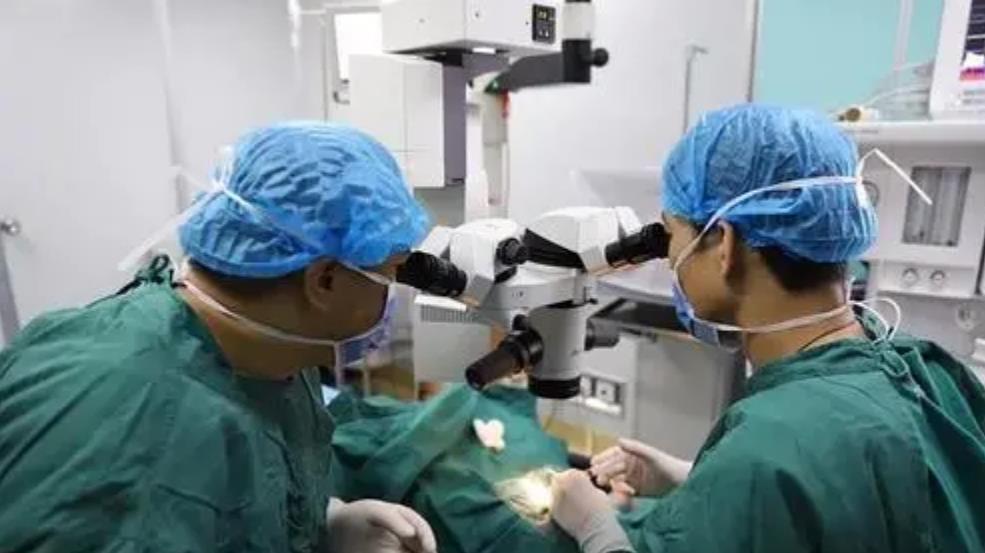 云南残疾女子嫁高龄丈夫,41岁冒死生娃,孩子出生后她后悔了