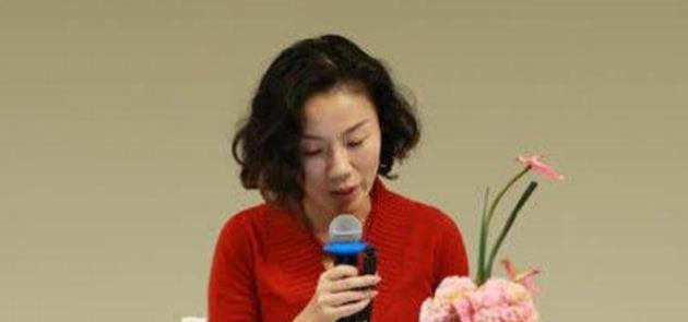 恒大|万科金牌秘书朱旭：年薪849万、年终奖1千万，为何46岁依旧单身？