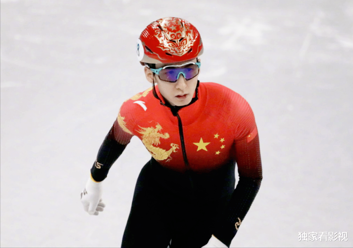 武大靖|双脚变形，当女队员陪练却获江疏影拥抱，27岁武大靖才是无冕之王