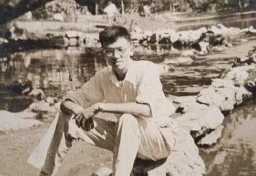 谢晋|著名导演谢晋：3个儿子，2个智障，1个肝癌，他的一生比黄连还苦