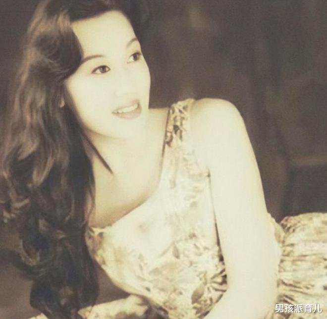 金星|中国变性第一人张克莎:隐瞒性别嫁53岁富商,丈夫至死都没揭穿她