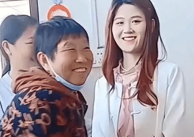 陈萌|大衣哥深陷经济危机，陈萌豪门梦破碎欲离开朱家，网友：打水漂了