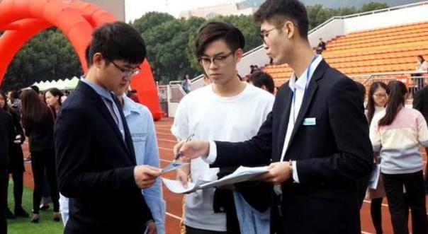 |2022研究生笔试成绩出炉后，一位母亲直言：后悔同意孩子考研