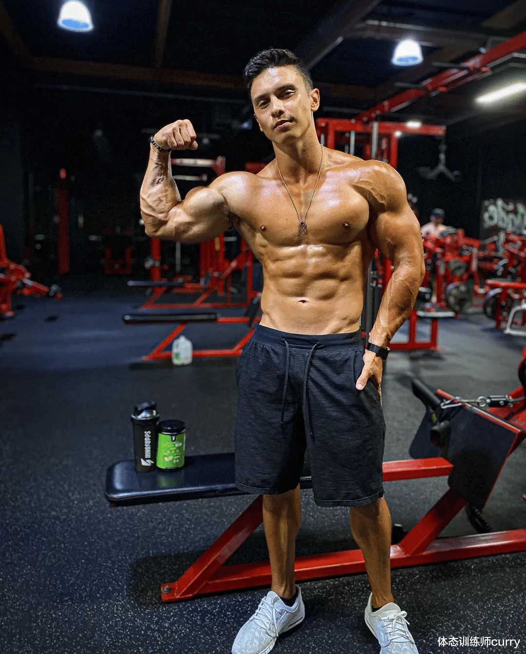 发型 减脂期间注意这3个方面,会让你尽可能的减少肌肉流失