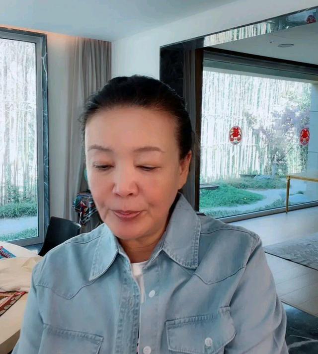 李玟|谷爱凌又凡尔赛了？知名歌手李玟太自律了？汪小菲母亲操碎了心？