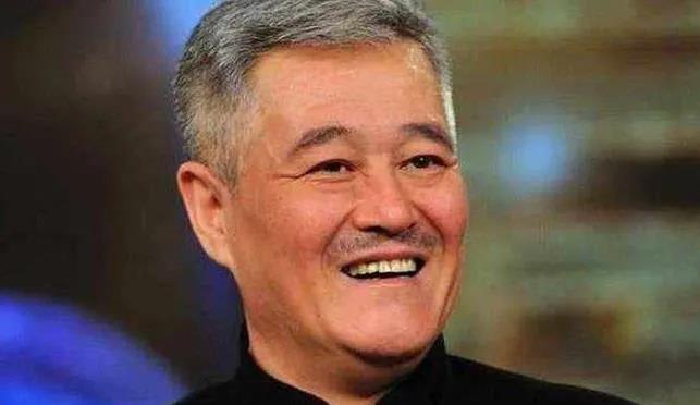 赵本山|本山传媒演员现状，接拍烂片、扎堆直播，赵本山已逐步失去掌控权