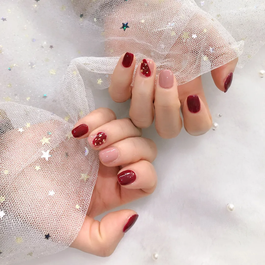 李冰冰 适合黄黑肤色姐妹的显白新年款美甲~