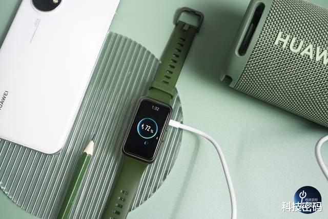 华为手环|谁的夏天能抗拒绿色？华为手环7开售啦！