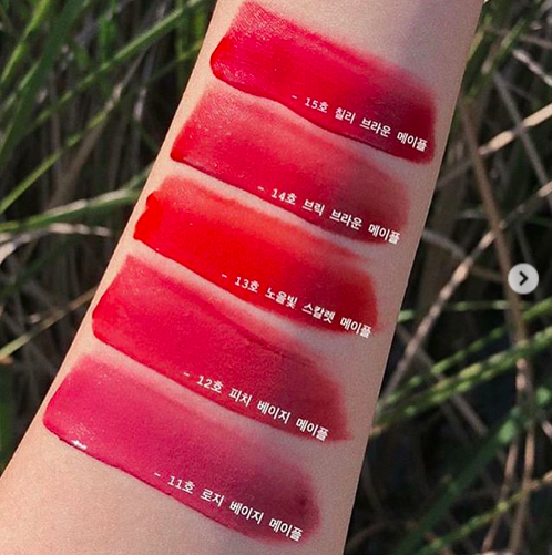 宋亚轩 12岁就涂唇膏，汤姆克鲁斯女儿苏瑞番茄红唇色出道，展示高带货力