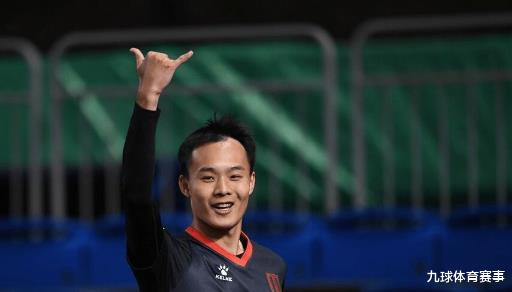 刘若钒|他首次入选国足，就公开放出豪言，直言未来中国足球还得靠中国人