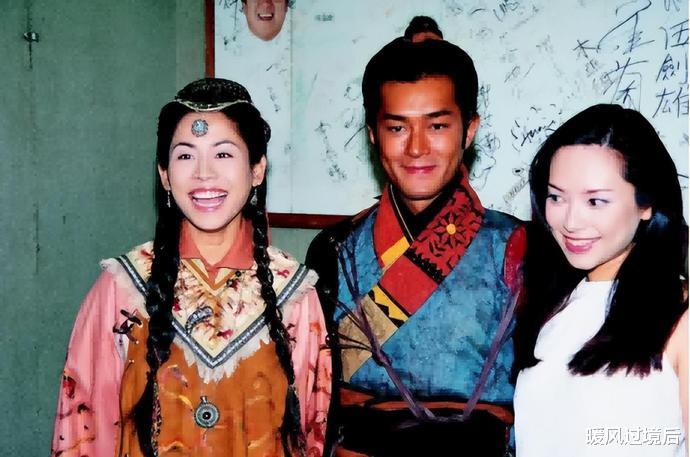 TVB|鞋拔子脸、厚嘴唇,明明get不到美,却被夸上天的14位女港星