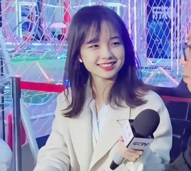 王冰冰|王冰冰正式回归央视!主持人阵容已经官宣,破除被调往地方台传闻