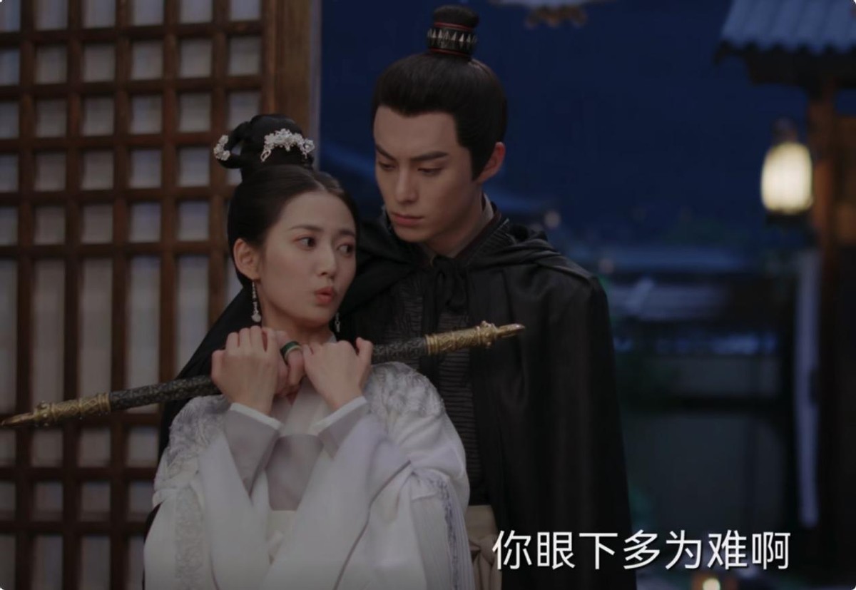 浮图缘|在《浮图缘》中，当女配和女主造型差不多时，就很考验女主颜值了