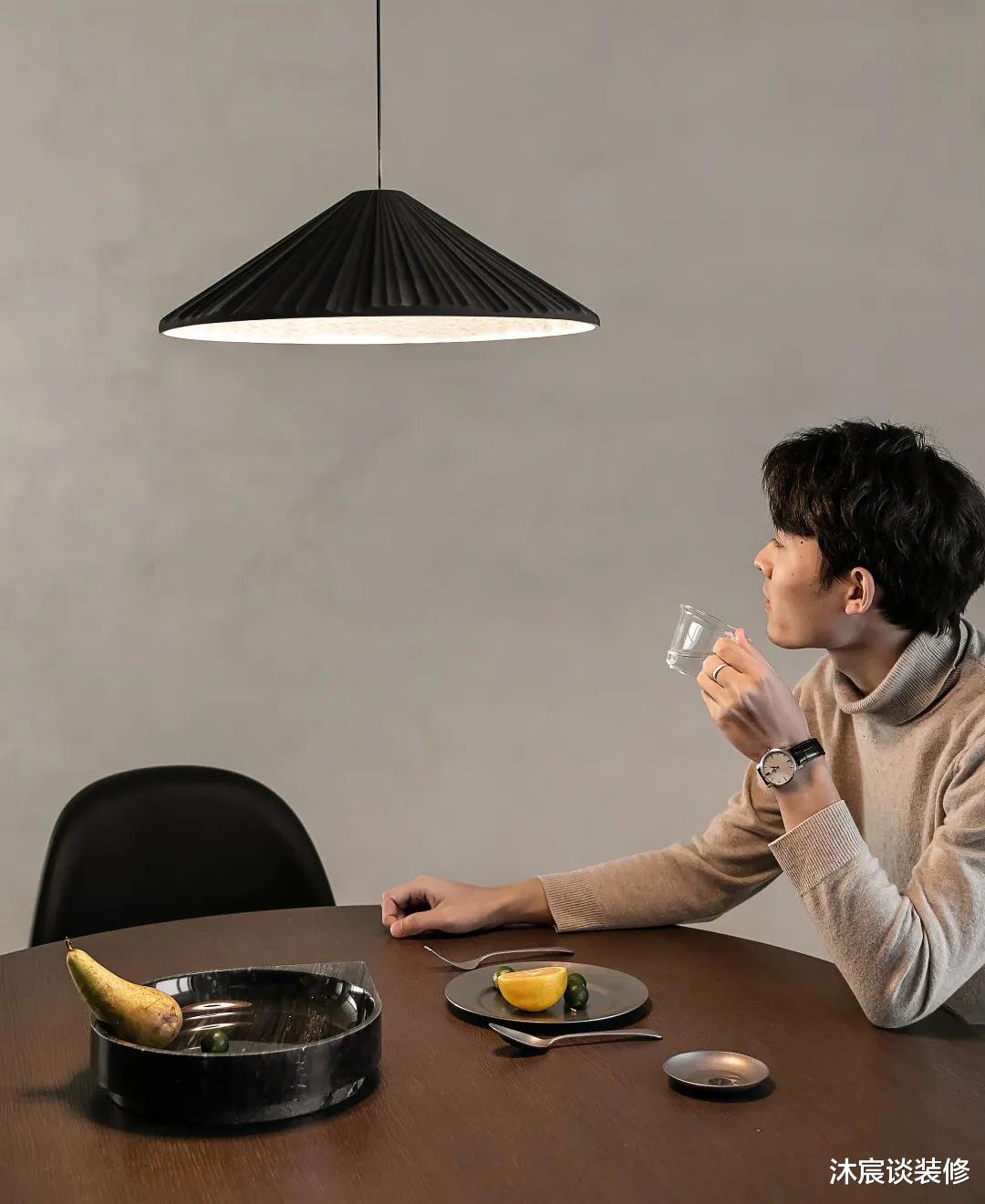 95后的独居生活，用微水泥打造106㎡空间，整洁安静，好高级