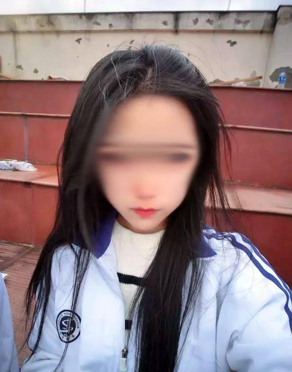 湖北校花被父母囚禁5年:和蛇鼠同住地窖,体重仅60斤已不会走路