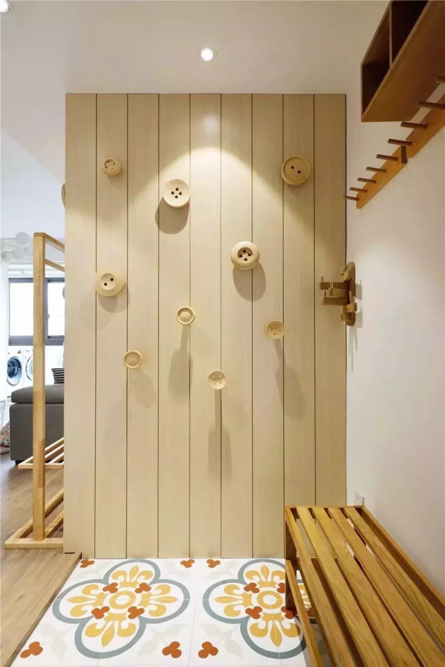 家里进门一地鞋，玄关满地乱糟糟！这样装才标准！简单又实用