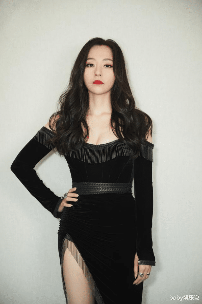 张靓颖|张靓颖:与冯轲相爱15年,被骗走6亿身家,离婚4年后二人天差地别