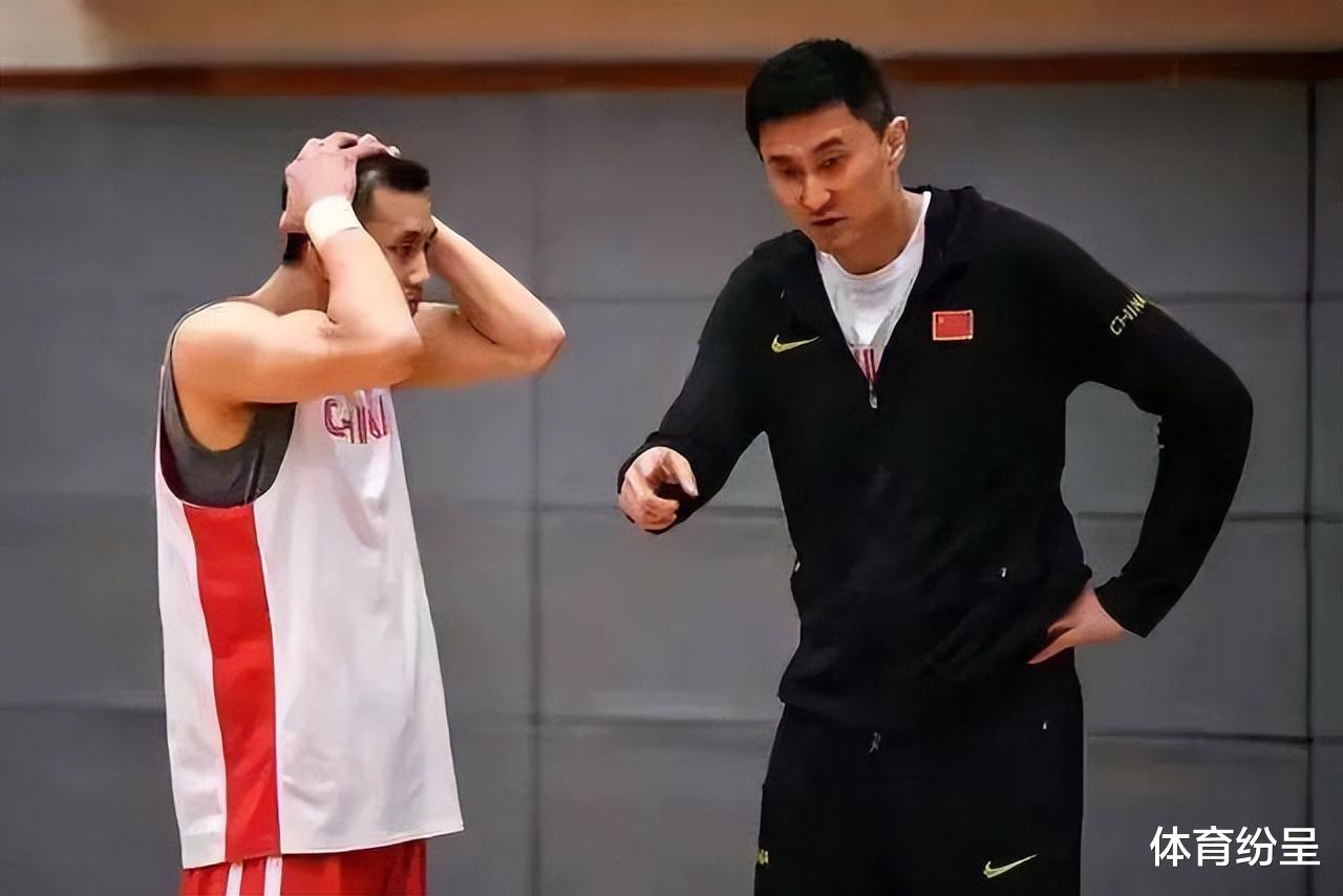 中国男篮|细思极恐！辽宁队三大主将纷纷退出中国男篮，杜锋或启动预备计划