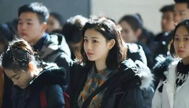 女孩|素人女孩考北电全国第四,颜值一点都不“素”,一脸明星相