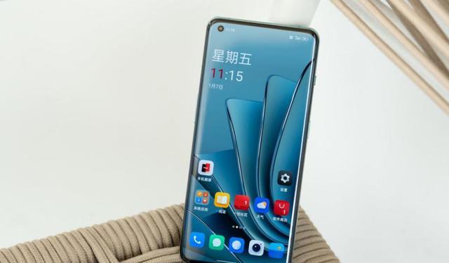 一加科技|一加10TPro预定机皇，5050mAh+骁龙8Gen1Plus，对手很少