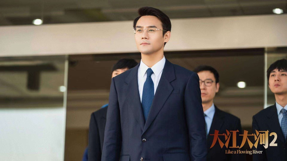 事业单位|央视放狠招了，《玫瑰之战》定档，凑齐俊男靓女，颜控粉有剧追了