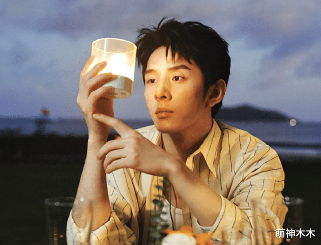 李佳琦|?李佳琦确诊了?网友曝光照片被谴责,本人取消直播自曝身体不适