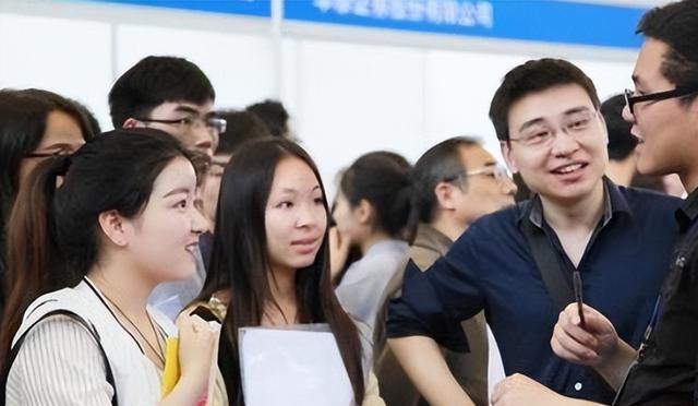 求职|“宁赚白领3000,不赚技术10000?”,中考分流的后遗症逐渐显现