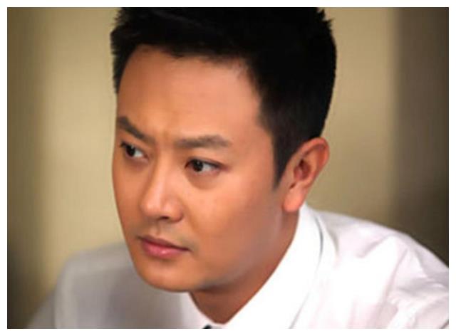 印小天|“插刀教”女主边潇潇再现身，网友追问欠印小天地道歉什么时候还