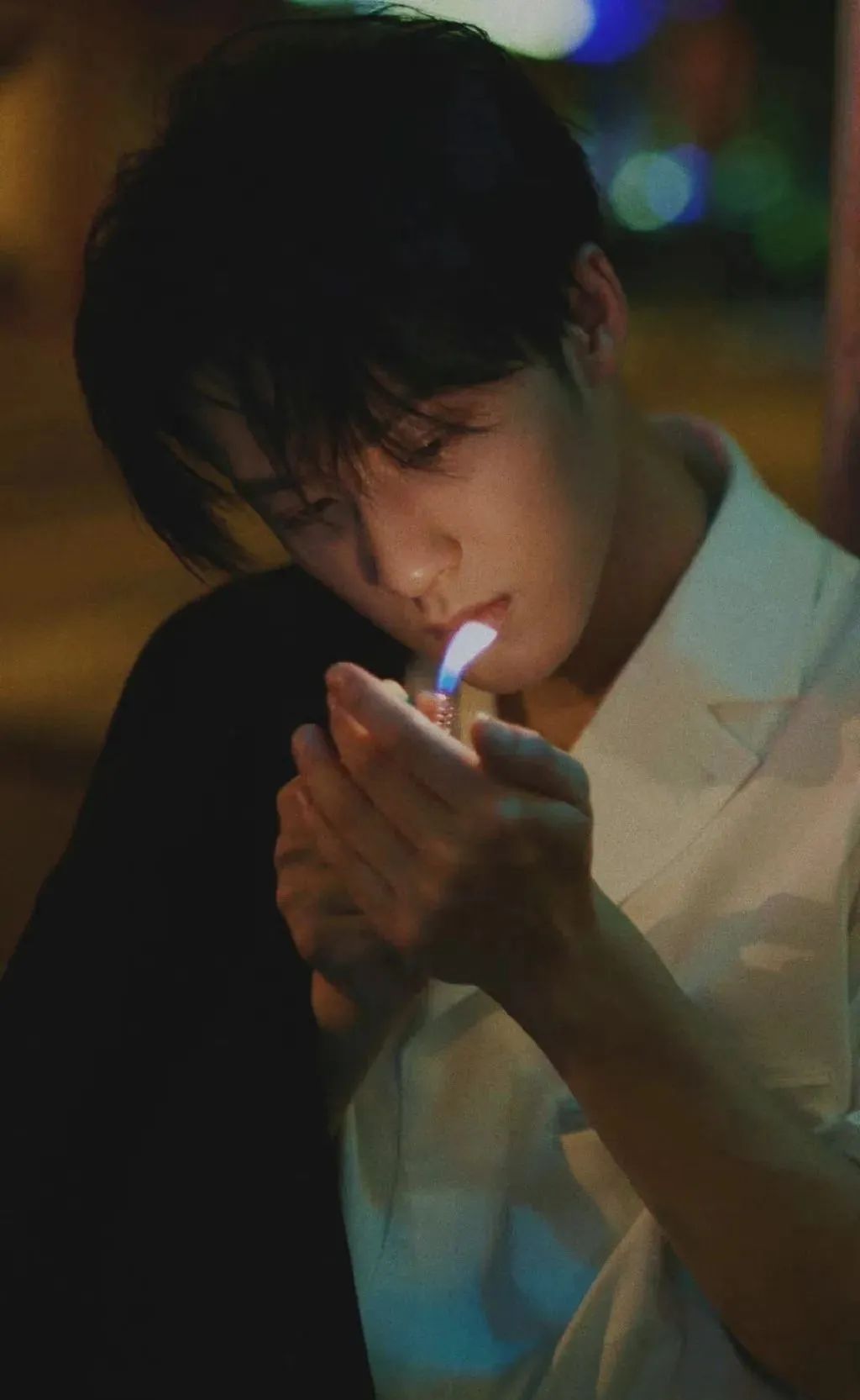 檀健次|当爱豆出道却糊到卖螺蛳粉,31岁凭新剧爆火全网:他早干嘛去了!