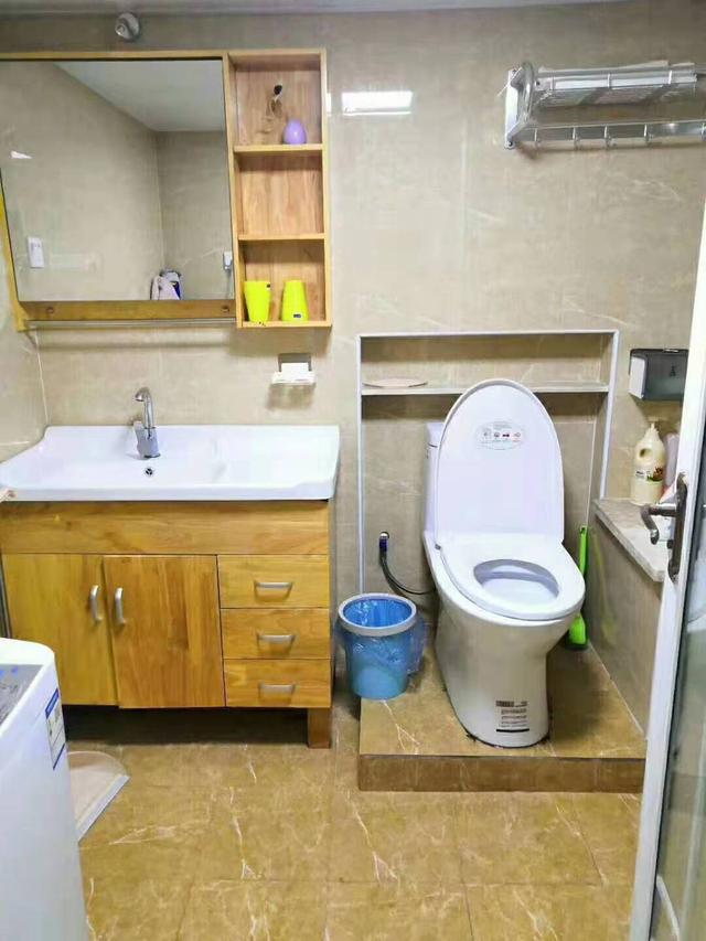 毕业后5年买下42㎡的复式房,装修前后花了不到6万,属于自己的家