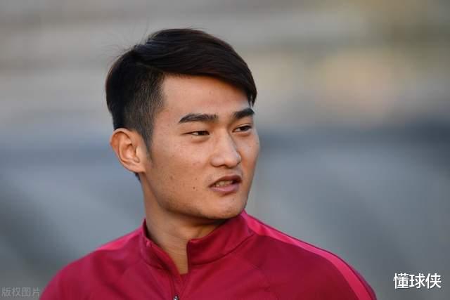 國(guó)足|國(guó)足又1遺珠？22+8均踢滿(mǎn)全場(chǎng)！里皮沒(méi)看錯(cuò)人，28歲新鄭智變鐵人