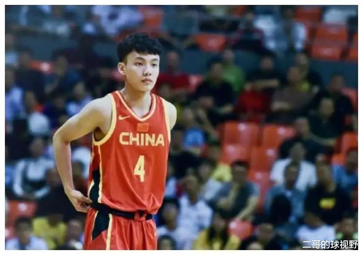 工人|徐杰曹芳隔空喊话,网红与职业球员之间究竟差了什么?