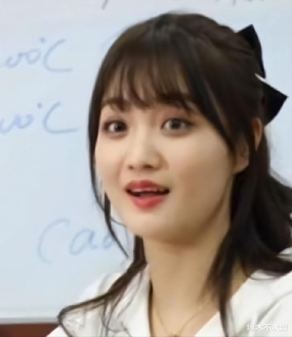 张嘉倪|21岁邵晴坐豪车戴大钻戒,否认当三!正面回应介入张嘉倪婚姻