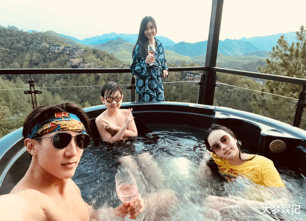 吴尊|吴尊12岁女儿“修长美腿不科学”！快跟妈一样高，网：不得不服