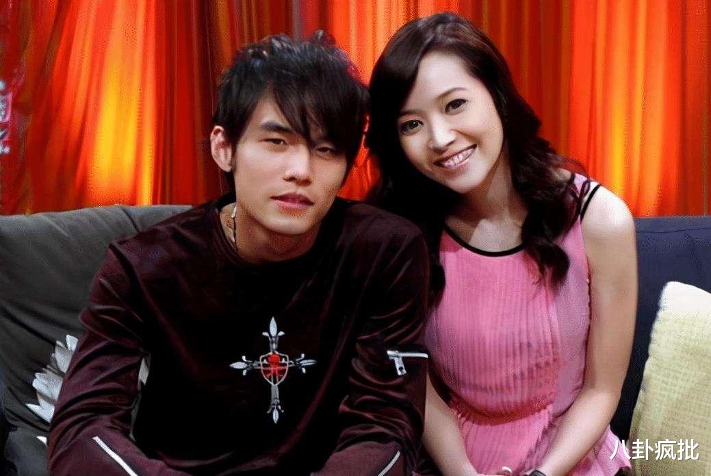 杨超越|罗志祥的小房间，周杰伦珍藏分手礼物，王一博被盖章，沈腾很八卦