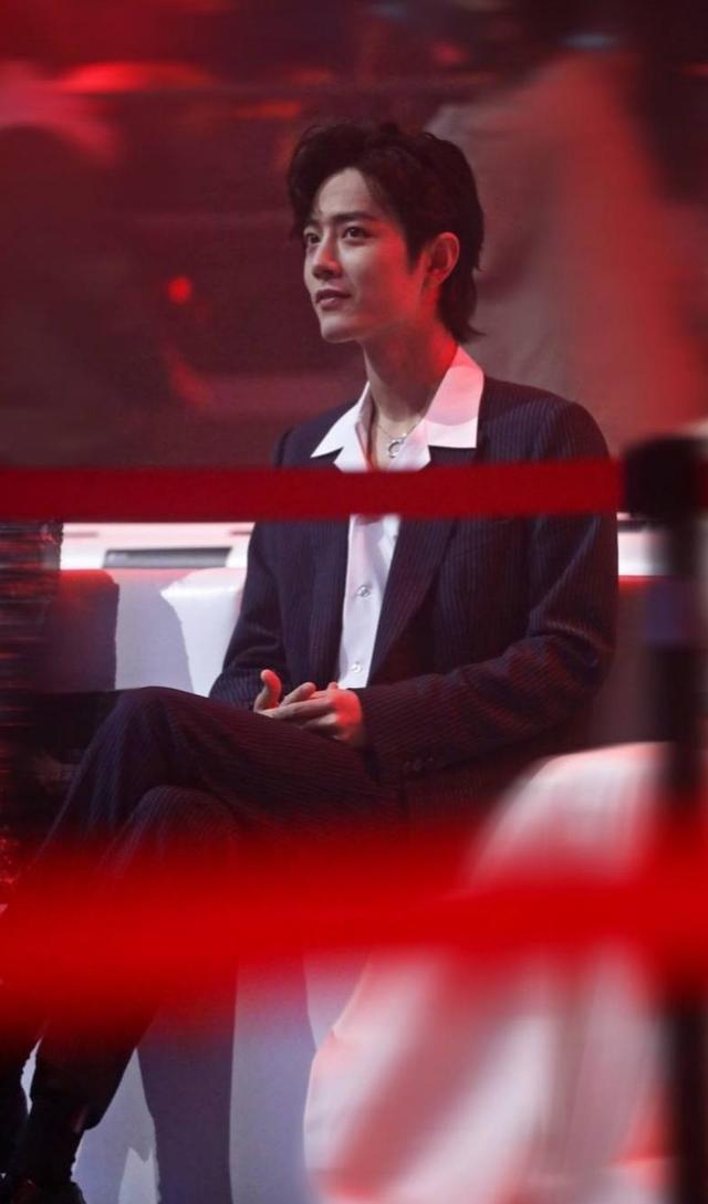 肖战|肖战图集矜贵的王子，绅士、潇洒