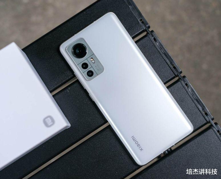 微信|只差200元，懂行人却更热爱一加10Pro，而不是小米12S？原因有4点