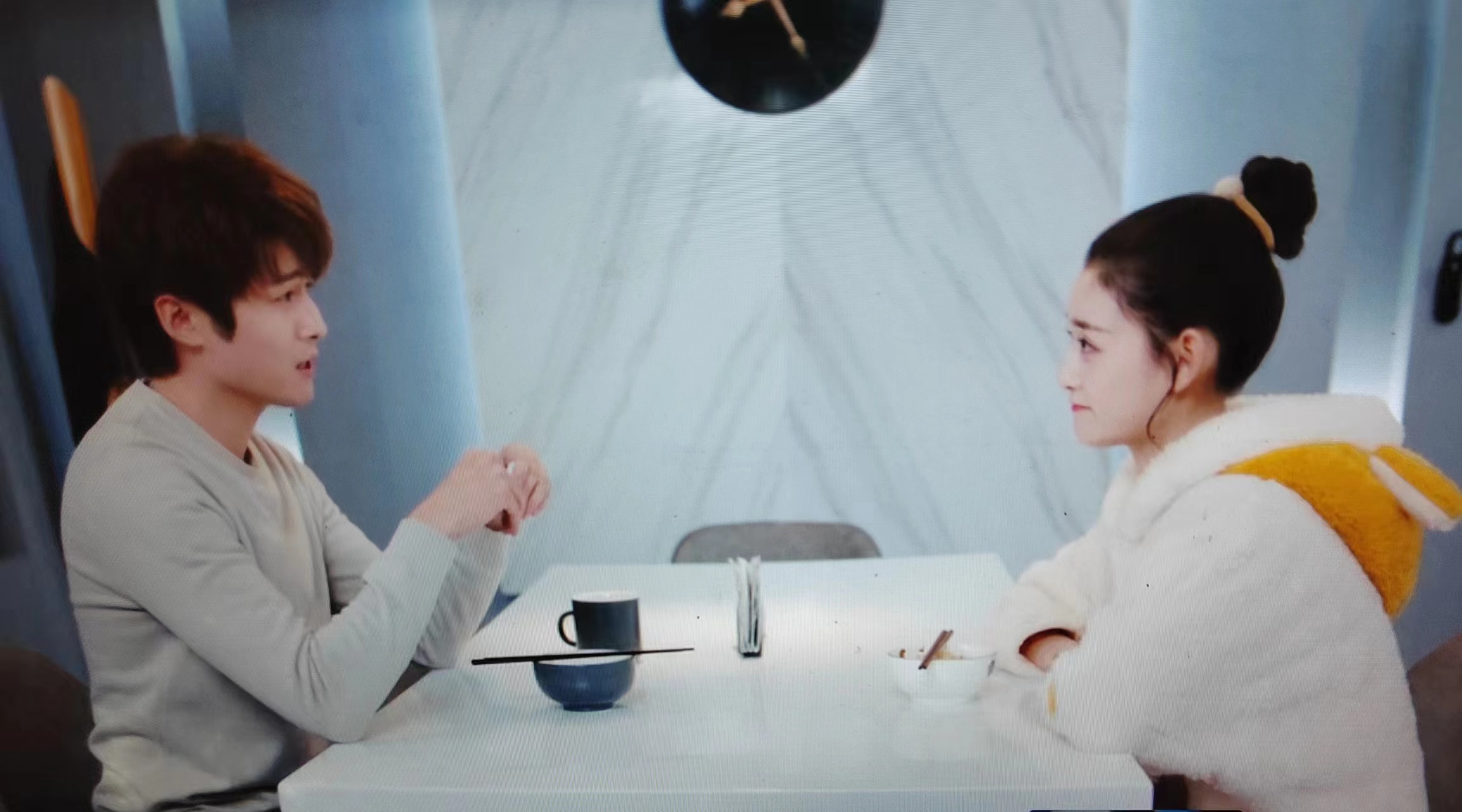 李亚鹏|闺蜜再好也会变成仇人!争夺情人两位小三上演现代版“宫心计”