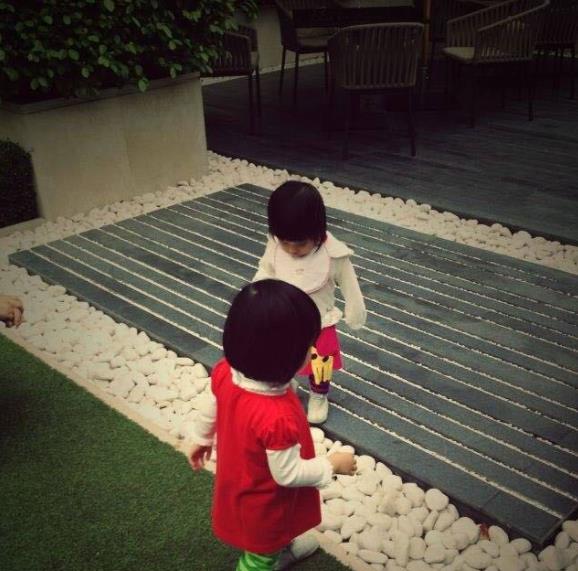 黎姿晒出自己的豪宅,如今潜心在家当主妇,厨房设备比酒店还齐全