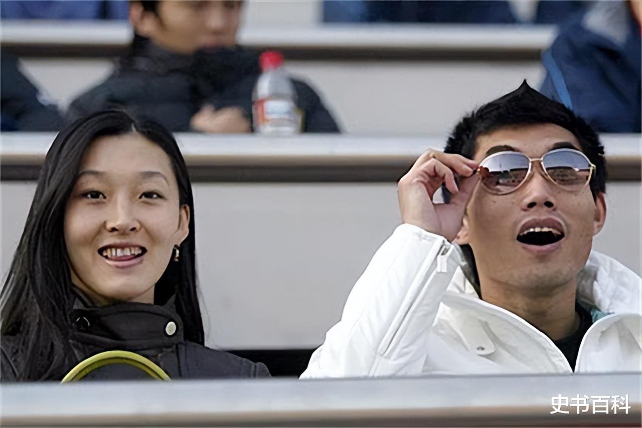 郑智|郑智小7岁娇妻:大学就有8辆宝马车,丈夫年薪千万却不值一提